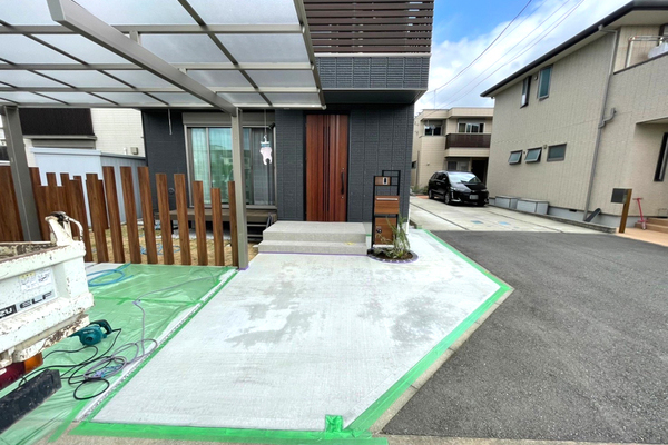 神奈川県O市 アプローチ ローラーストーン外構工事 イメージ2