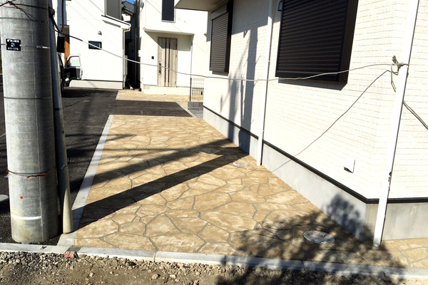 神奈川県C市 ローラーストーン外構工事 イメージ1