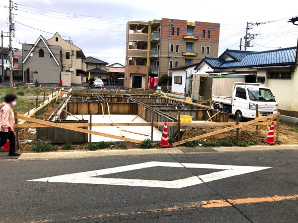 神奈川県Ｈ市 ローラーストーン 外構一式工事 イメージ3