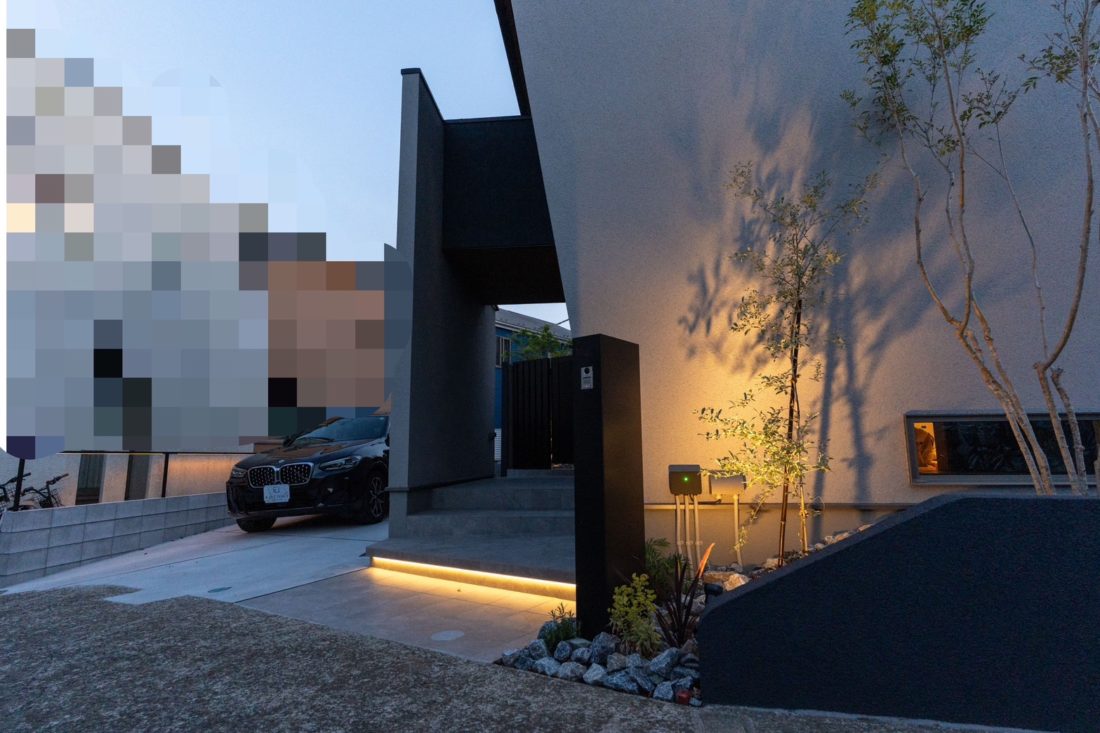 光が邸宅を変える～昼と夜の顔～ イメージ1