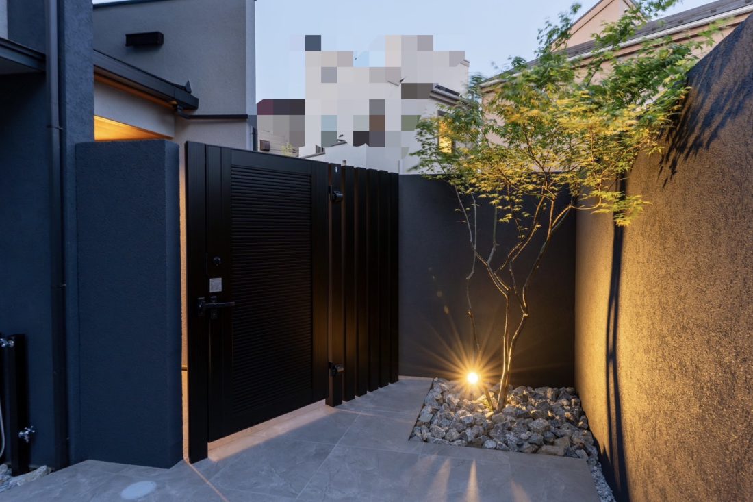 光が邸宅を変える～昼と夜の顔～ イメージ4